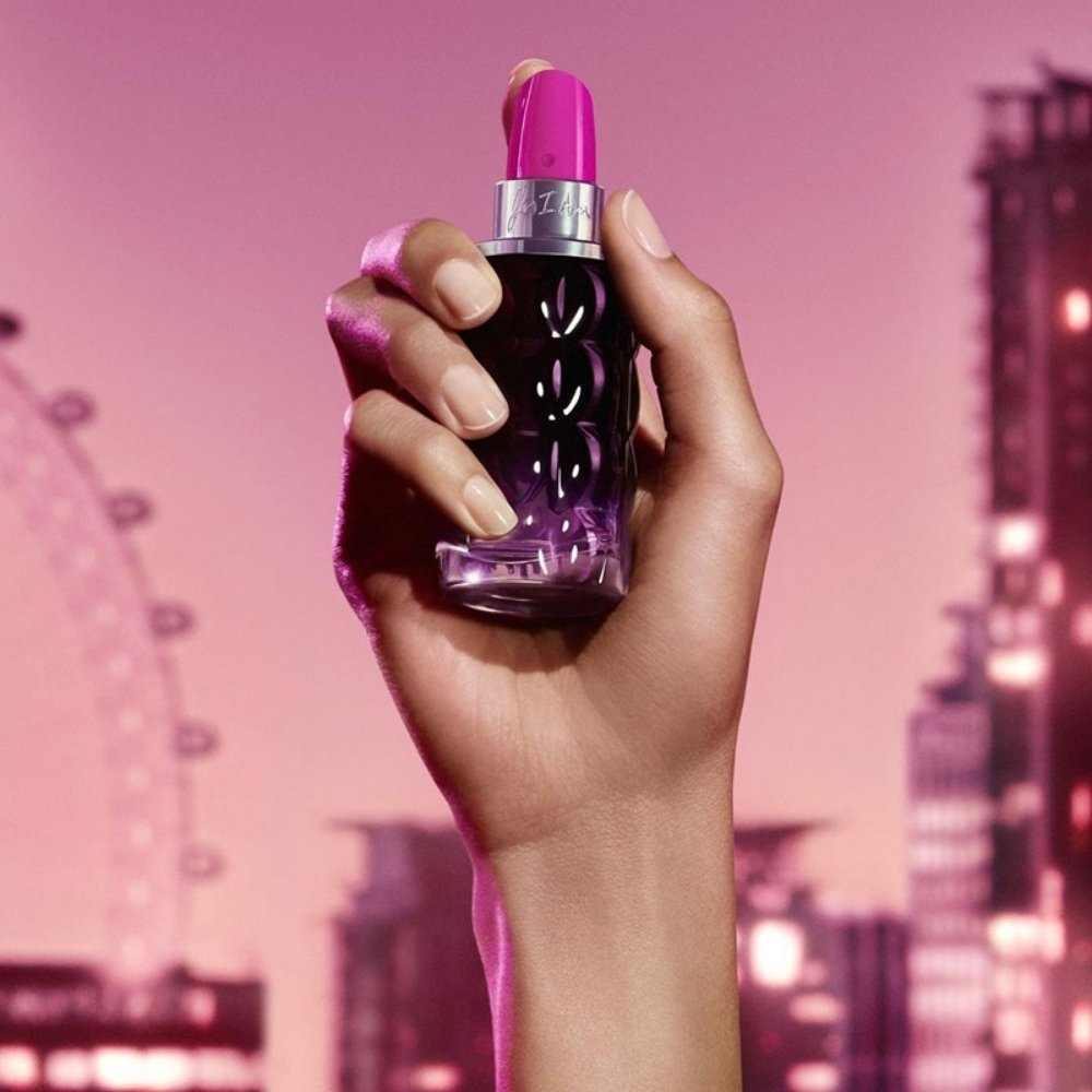 Yes I Am Pink First Cacharel Eau de Parfum Feminino -30 ml