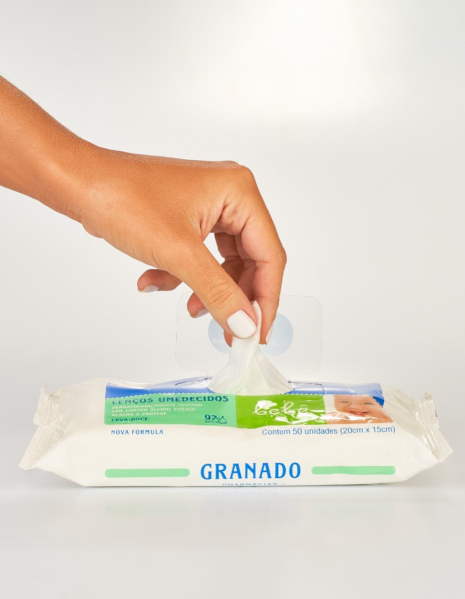 Lenços Umedecidos Bebê Erva-doce - 50 unidades